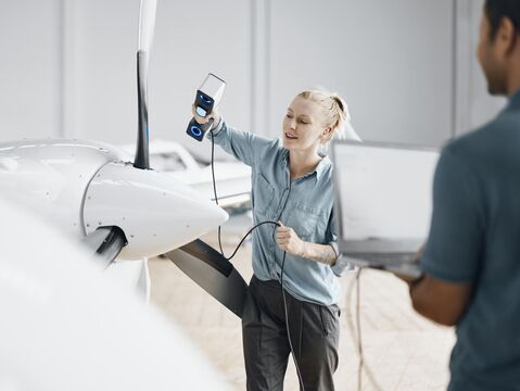 [Translate to English:] T-SCAN hawk 2, håndholdt 3D scanner