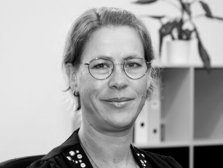 Servicemedarbejder, Karina Terkelsen