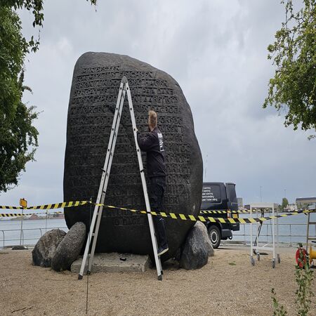 3D scanning of memorial stones with T-SCAN hawk 2